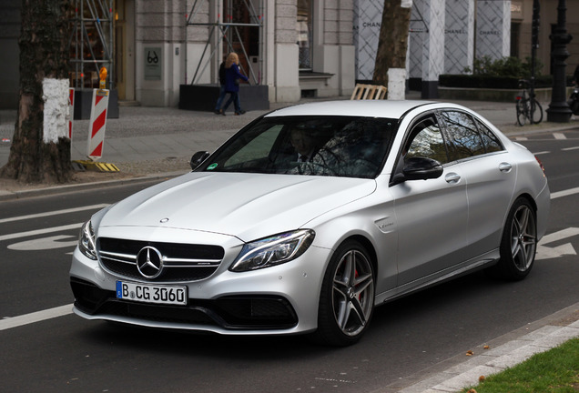 Mercedes-AMG C 63 S W205