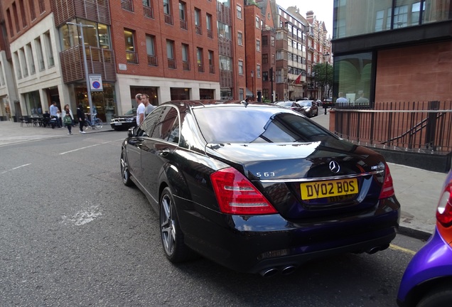 Mercedes-Benz S 63 AMG W221 2010