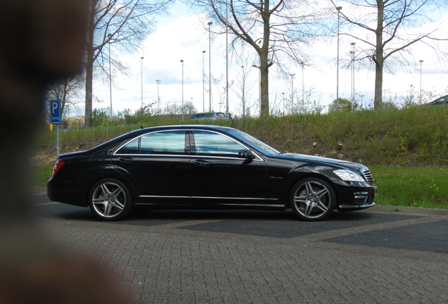 Mercedes-Benz S 63 AMG W221 2011