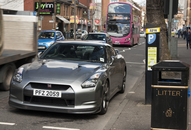 Nissan GT-R