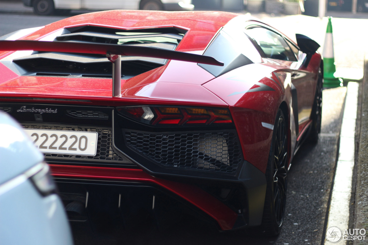 Lamborghini Aventador LP750-4 SuperVeloce