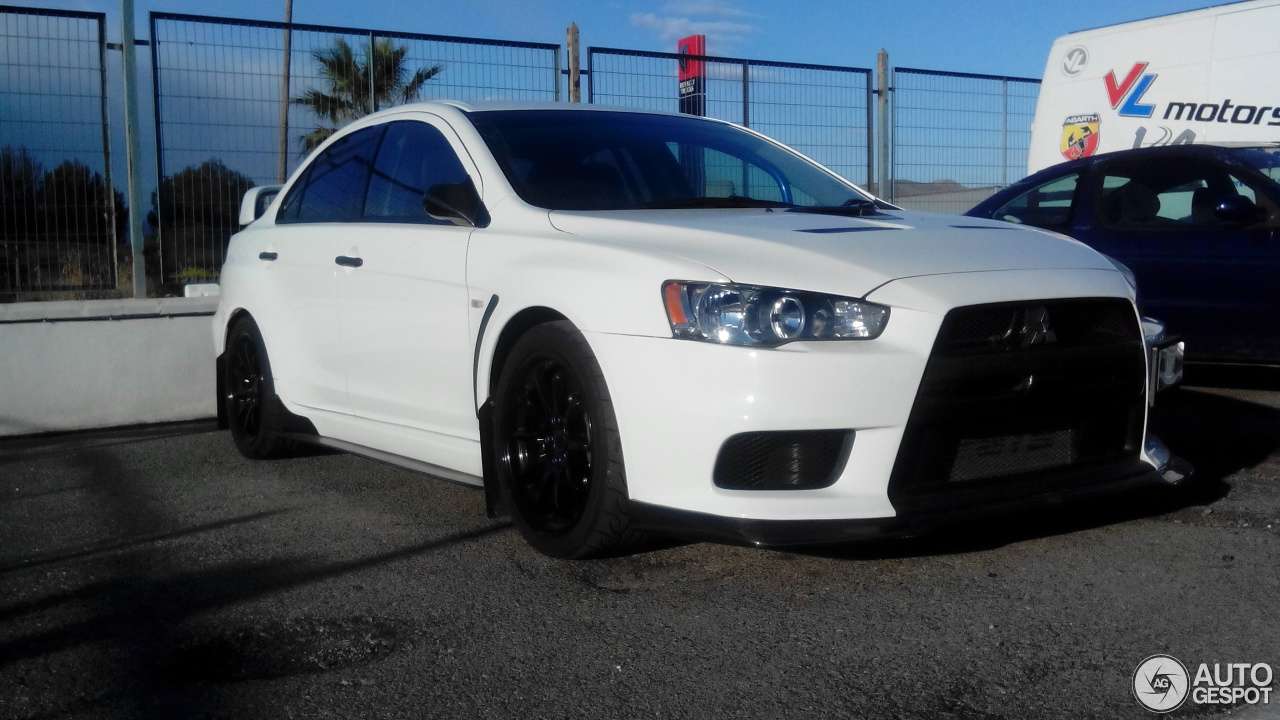 Mitsubishi Lancer Evolution X RS