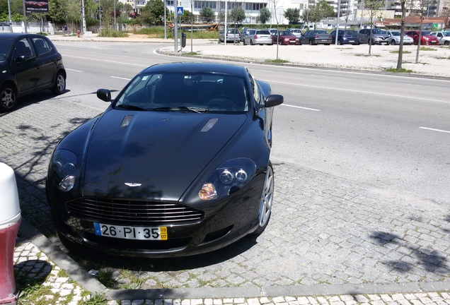 Aston Martin DB9