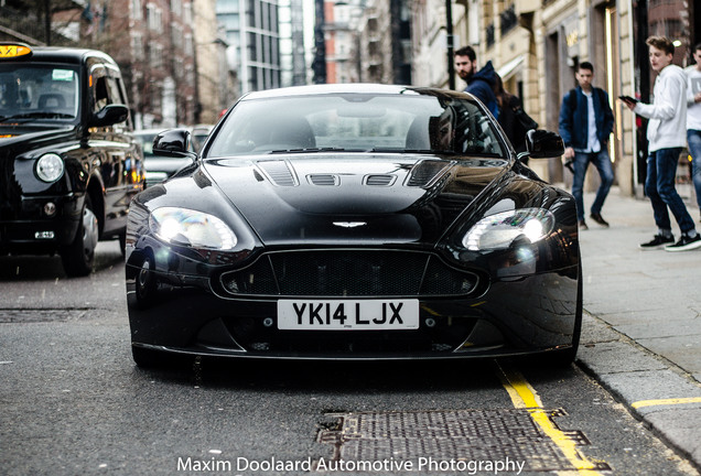 Aston Martin V12 Vantage S