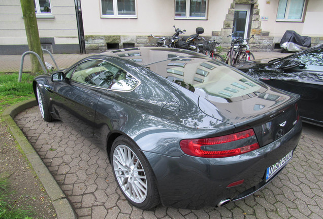 Aston Martin V8 Vantage