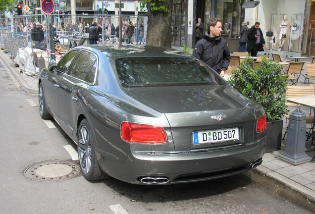 Bentley Flying Spur V8