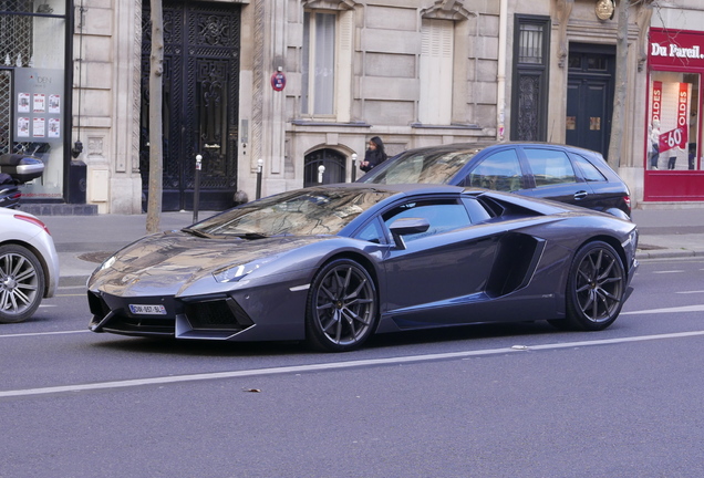 Lamborghini Aventador LP700-4 Roadster