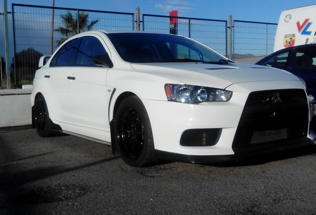 Mitsubishi Lancer Evolution X RS