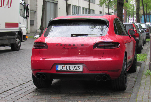 Porsche 95B Macan GTS