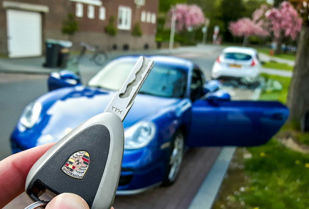 Porsche 987 Cayman S