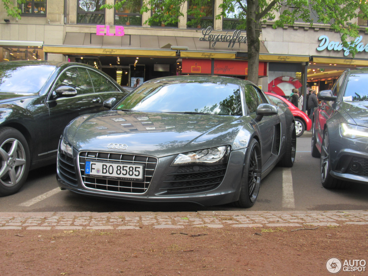 Audi R8