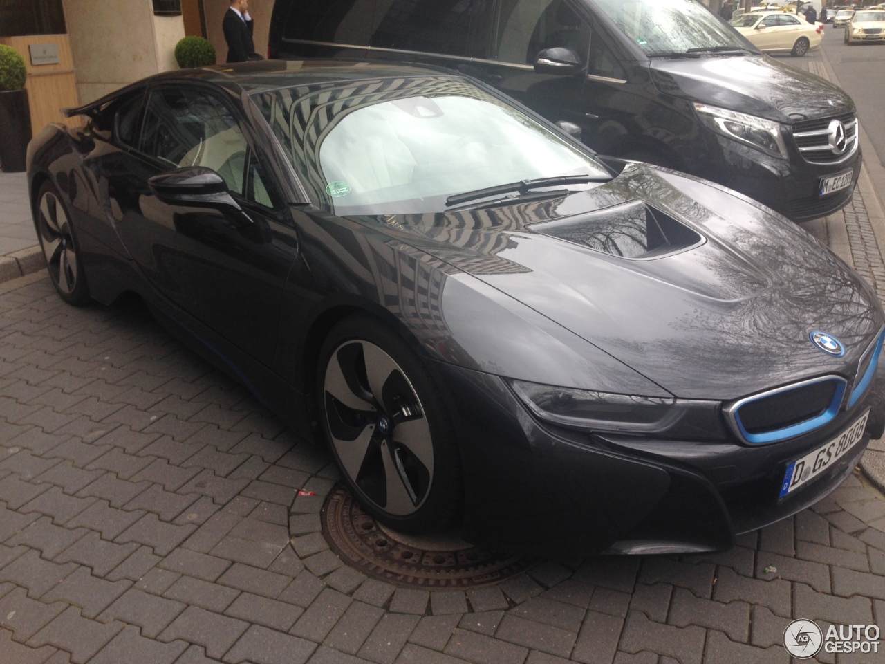 BMW i8