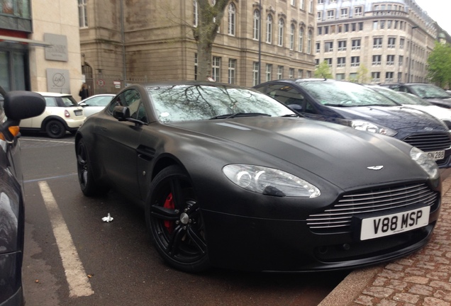 Aston Martin V8 Vantage