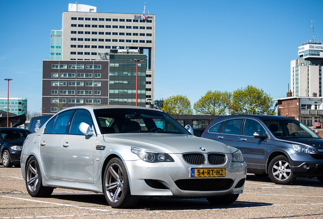 BMW M5 E60 2005