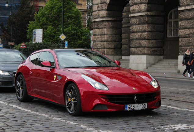 Ferrari FF