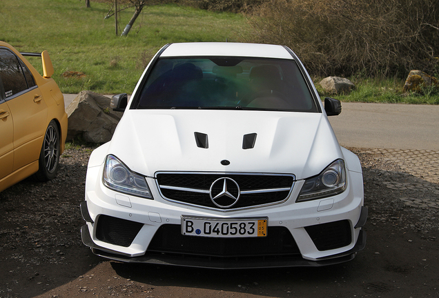 Mercedes-Benz C 63 AMG MC8XX MCChip DKR