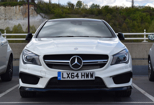 Mercedes-Benz CLA 45 AMG C117