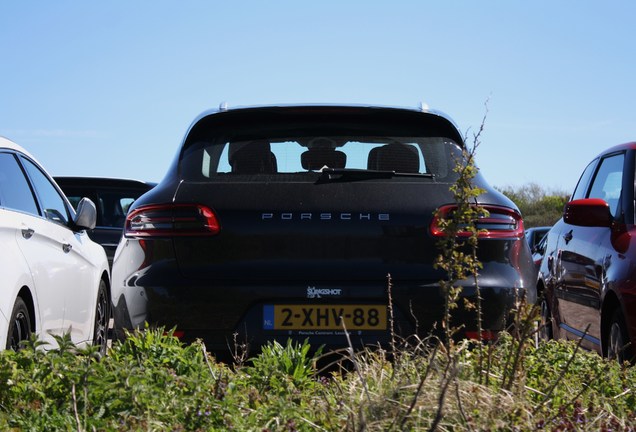 Porsche 95B Macan Turbo