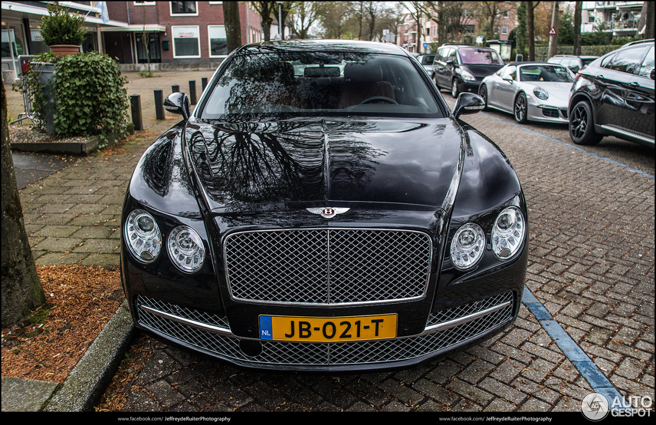 Bentley Flying Spur V8