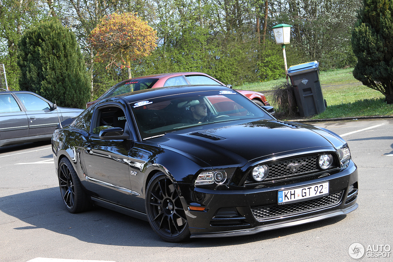 Ford Mustang GT 2013