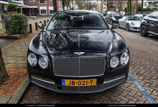 Bentley Flying Spur V8