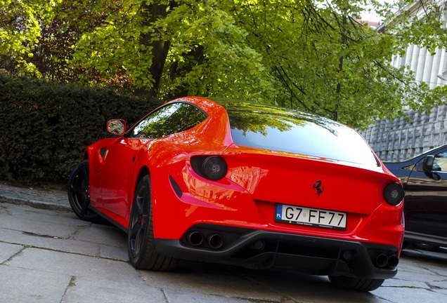 Ferrari FF