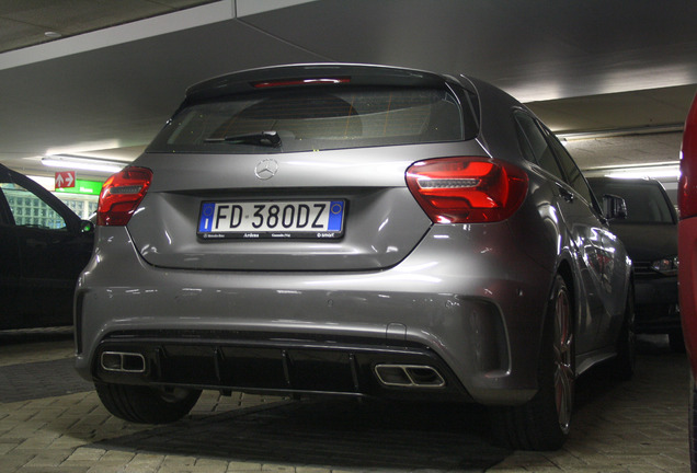 Mercedes-AMG A 45 W176 2015