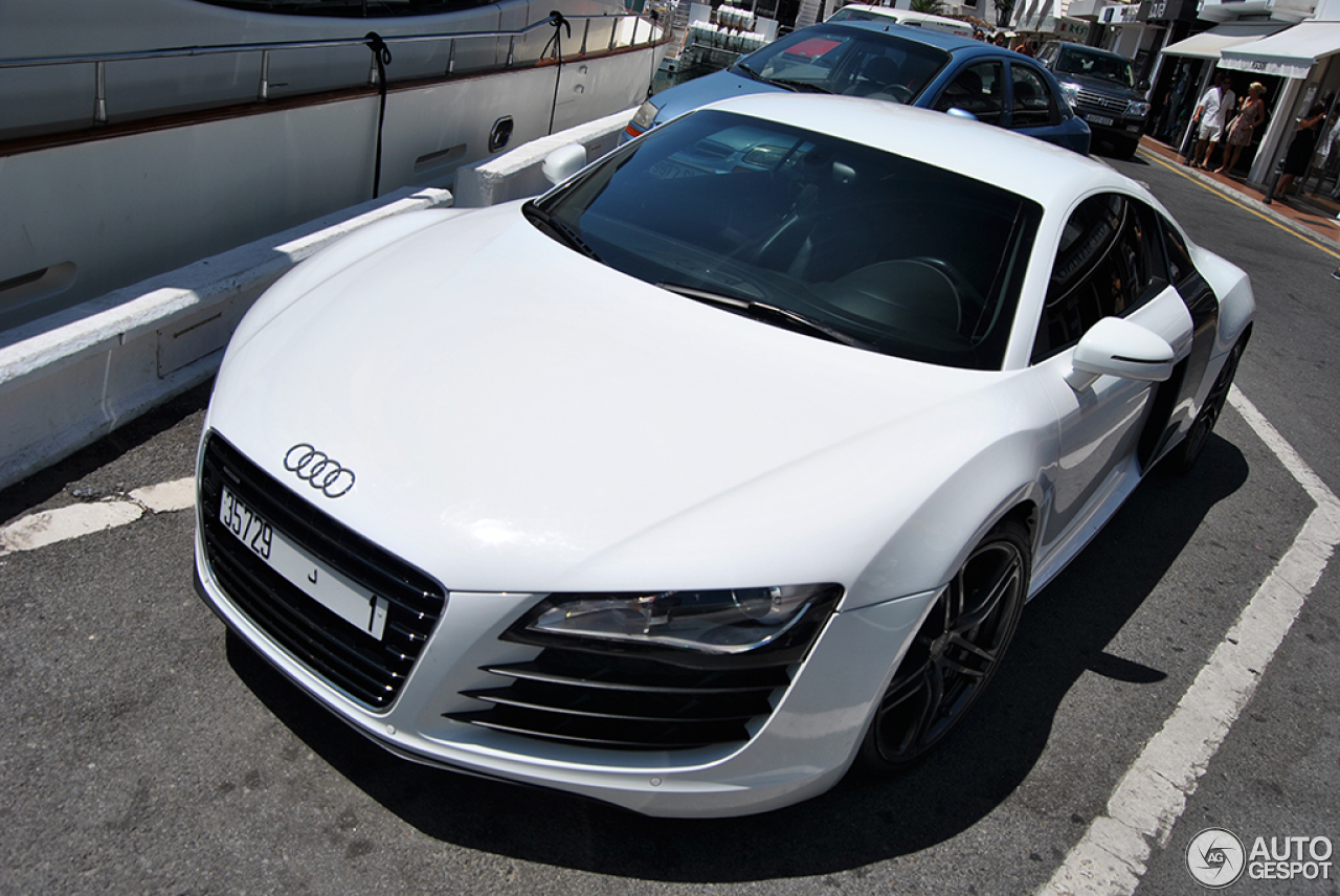 Audi R8