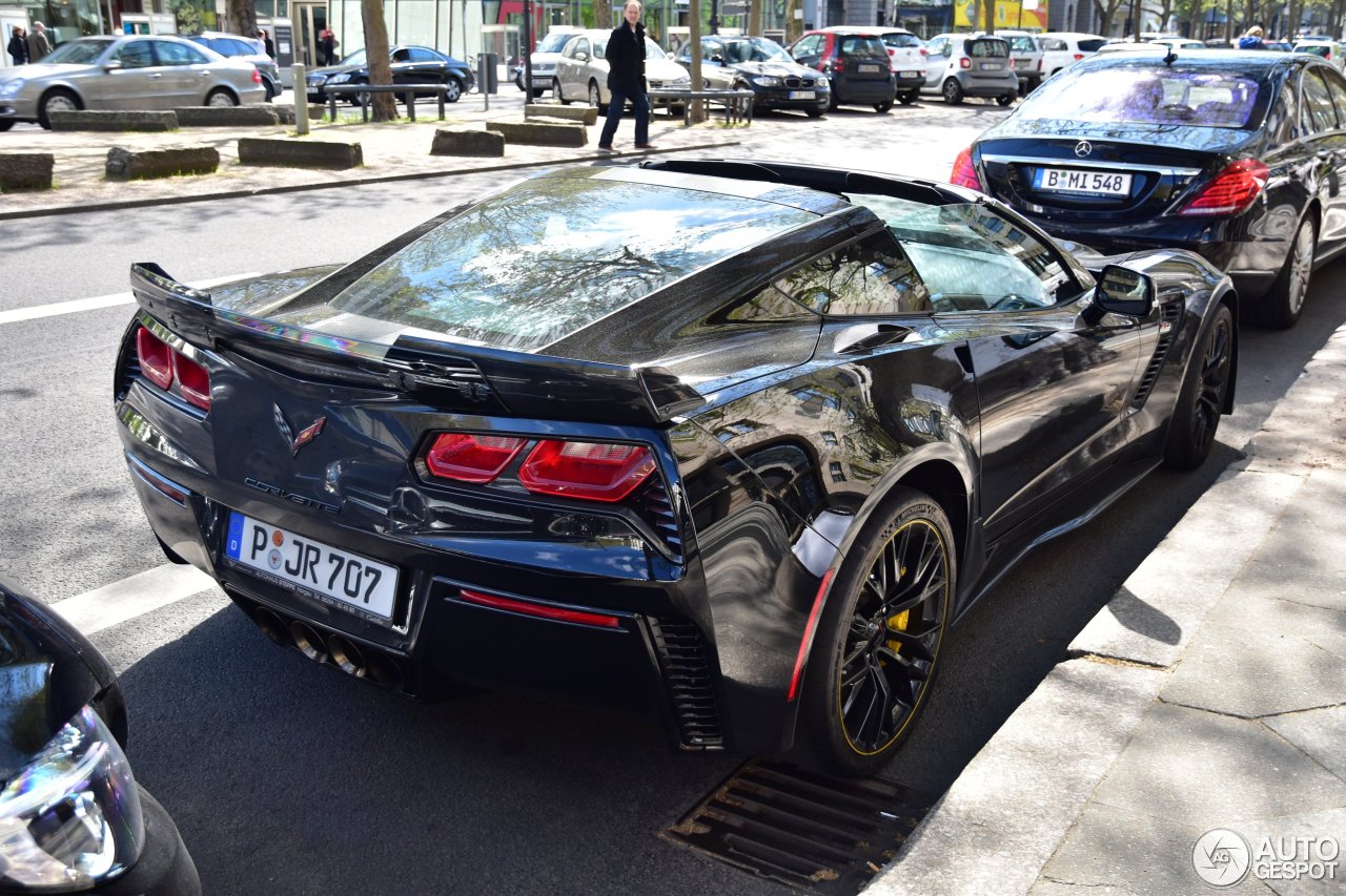 Chevrolet Corvette C7 Z06 R Edition