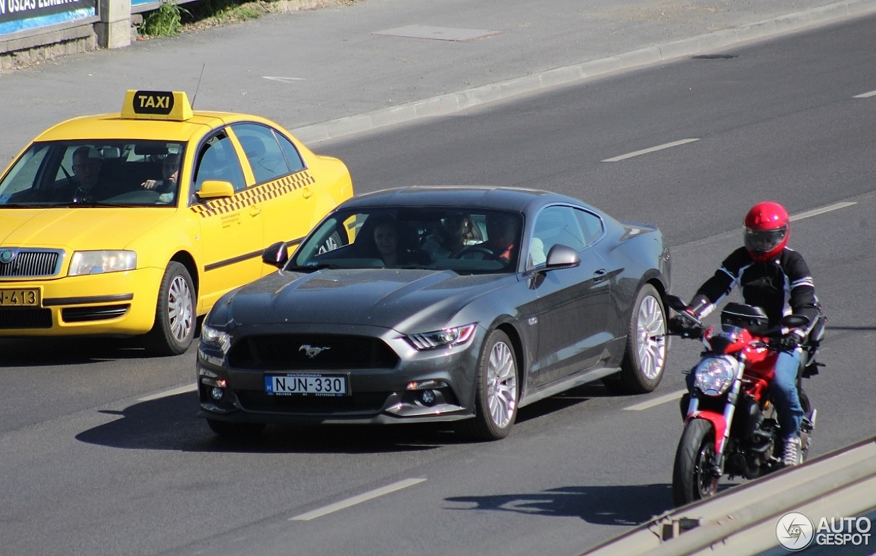 Ford Mustang GT 2015