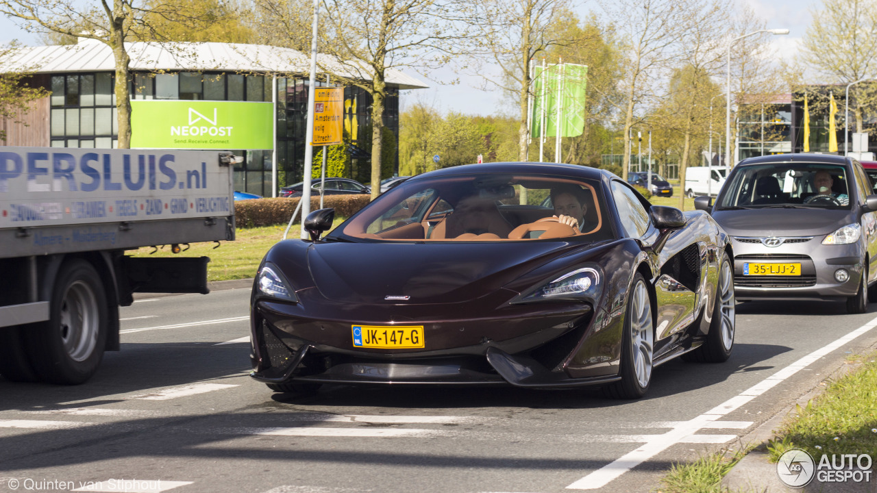 McLaren 570S