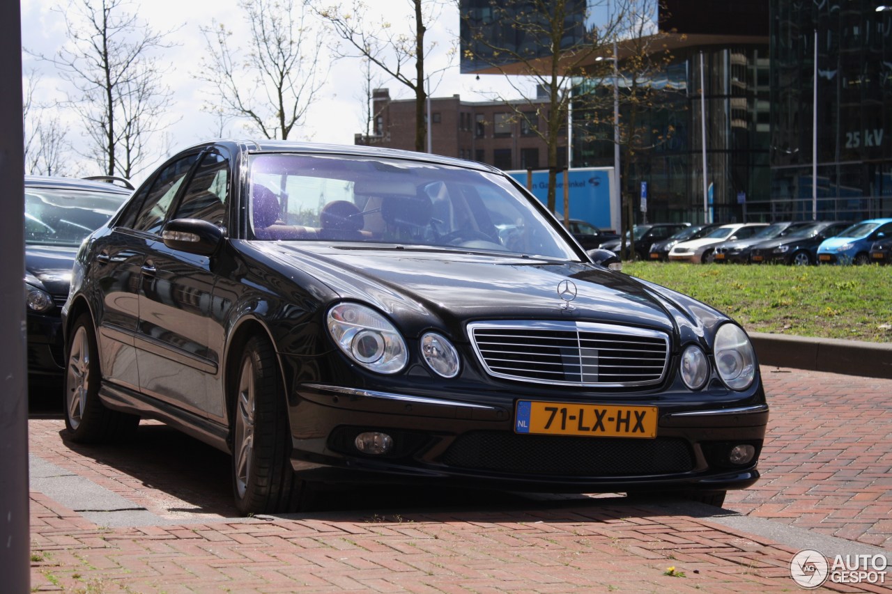 Mercedes-Benz E 55 AMG