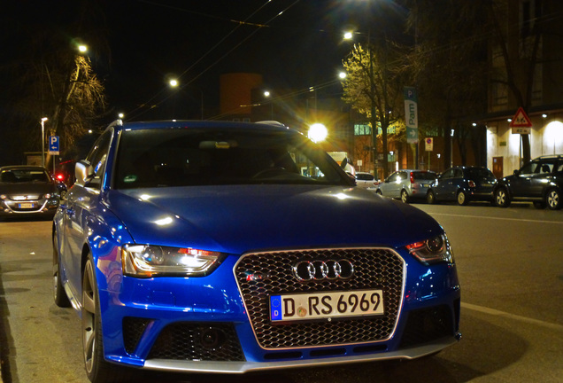 Audi RS4 Avant B8