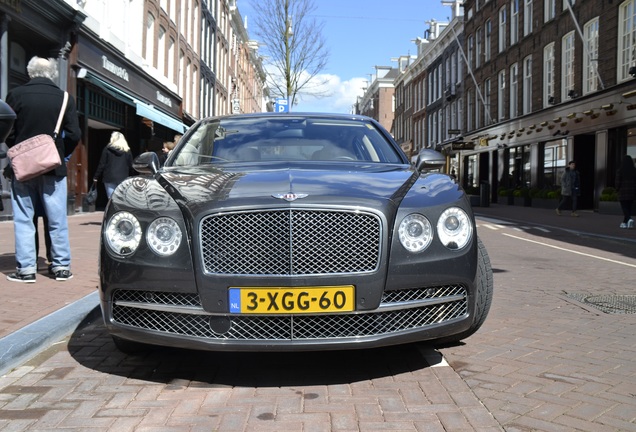 Bentley Flying Spur V8