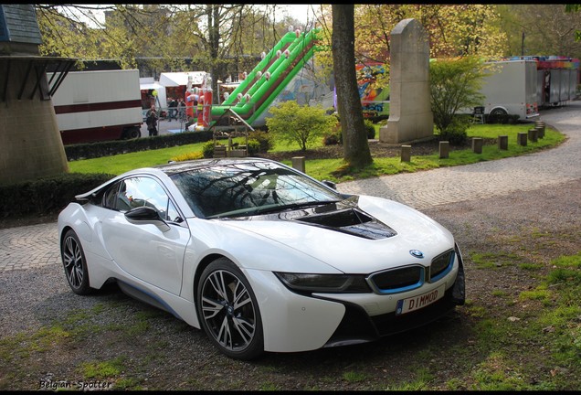 BMW i8