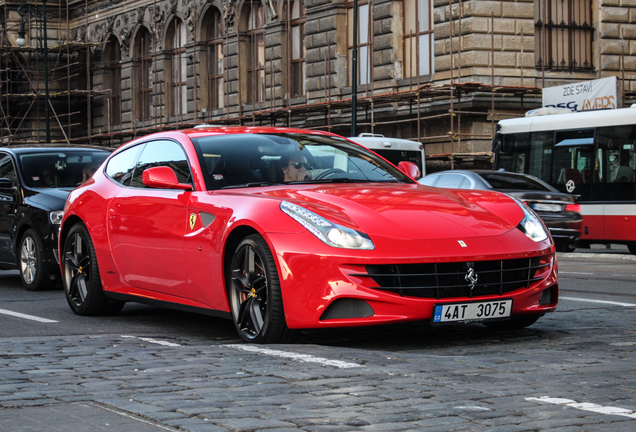 Ferrari FF