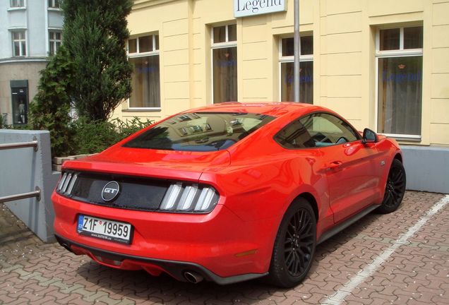 Ford Mustang GT 2015