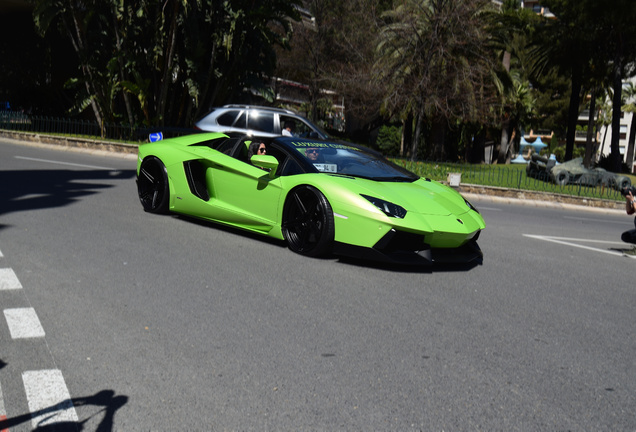 Lamborghini Aventador LP700-4 Roadster