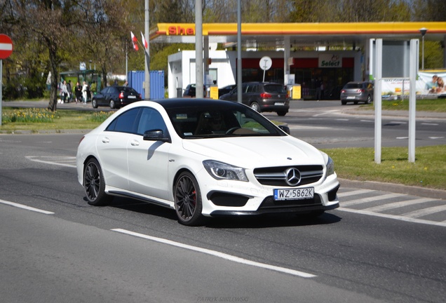 Mercedes-Benz CLA 45 AMG C117