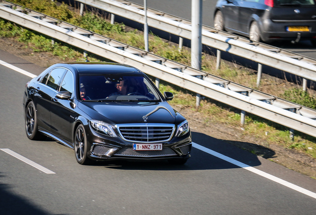 Mercedes-Benz S 65 AMG V222