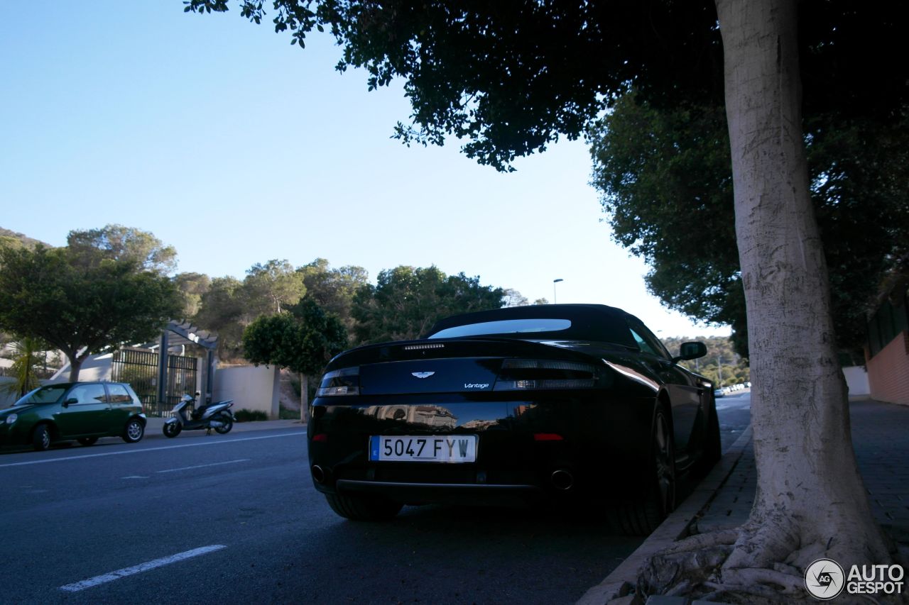 Aston Martin V8 Vantage Roadster