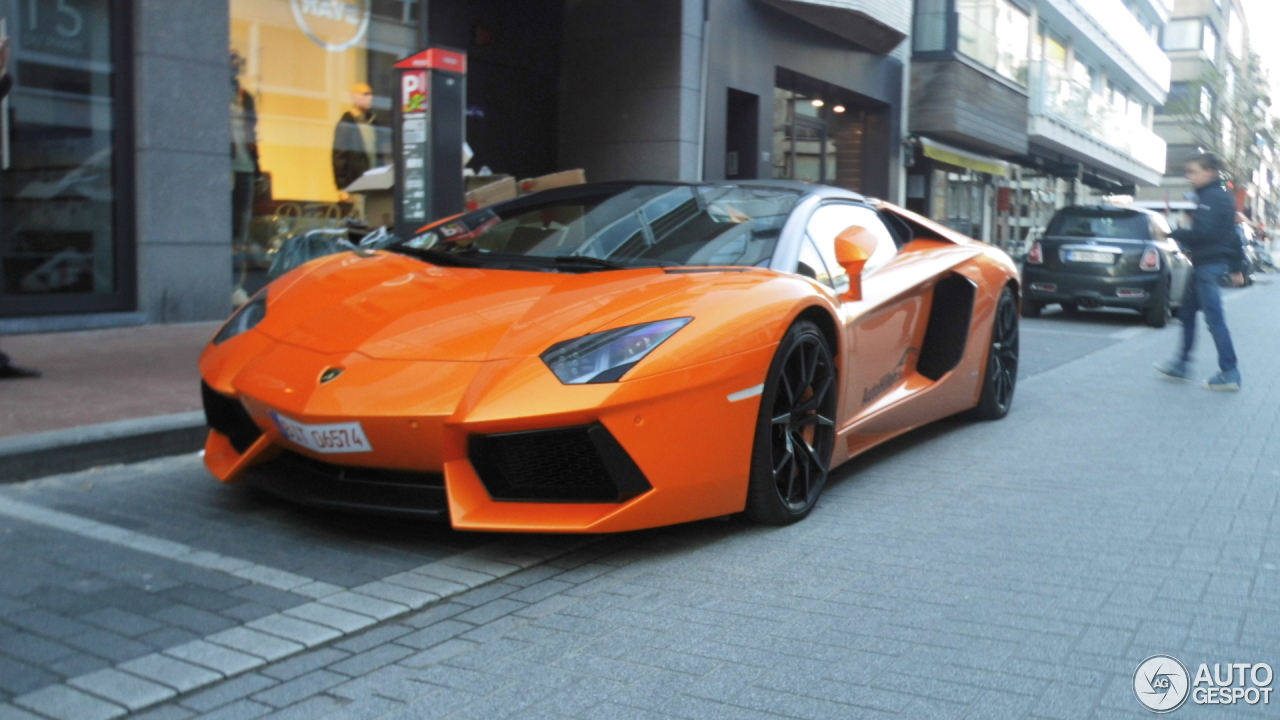 Lamborghini Aventador LP700-4 Roadster