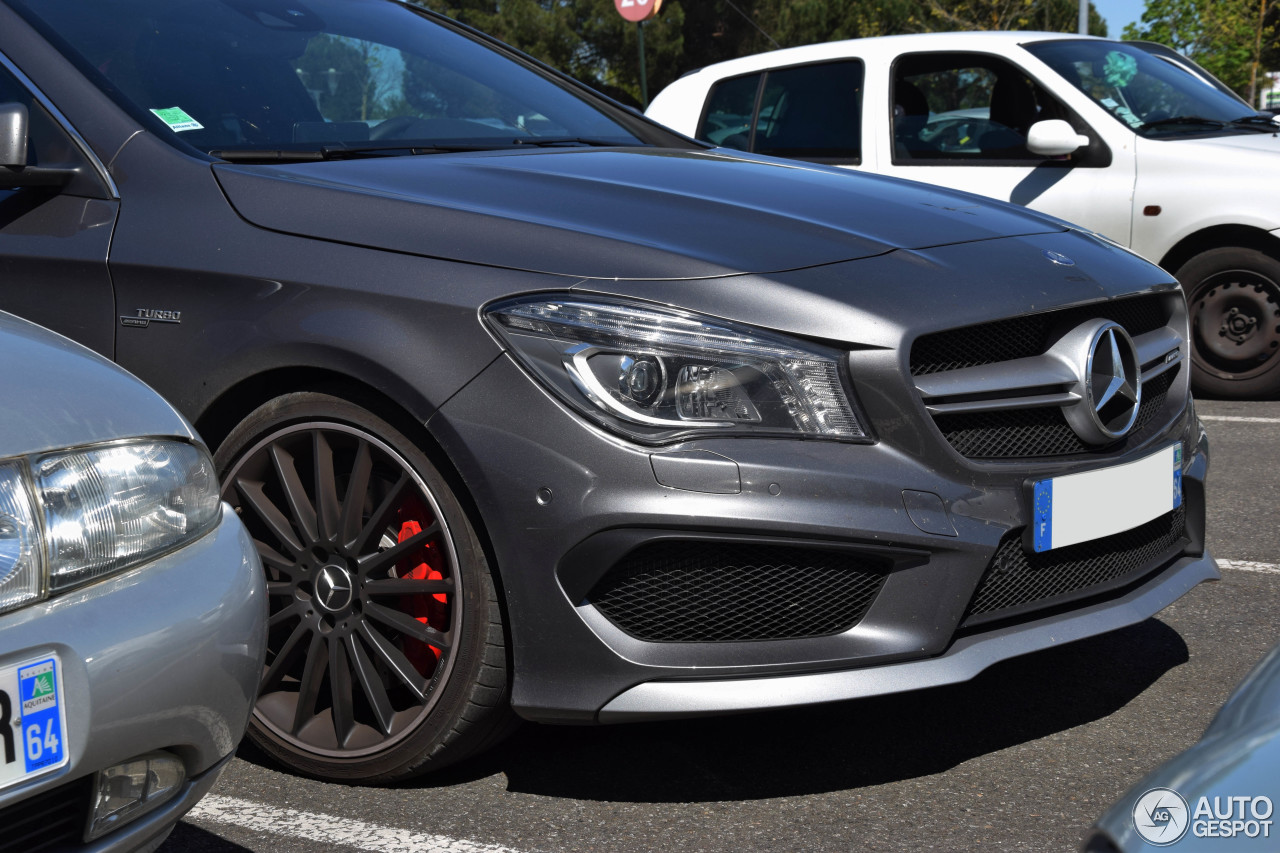 Mercedes-Benz CLA 45 AMG Shooting Brake