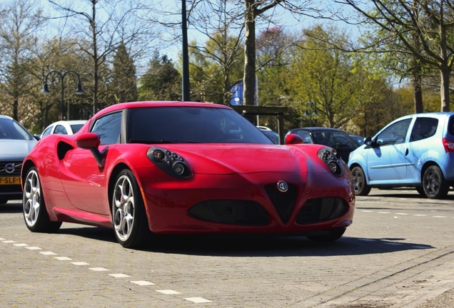 Alfa Romeo 4C Coupé