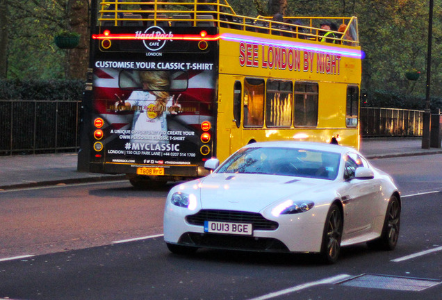 Aston Martin V8 Vantage S