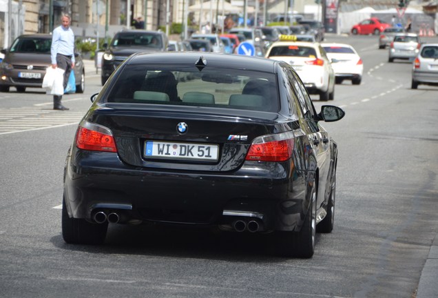 BMW M5 E60 2005