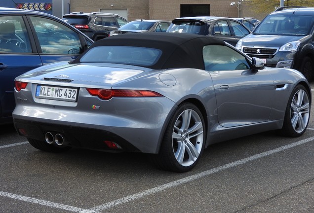 Jaguar F-TYPE S Convertible