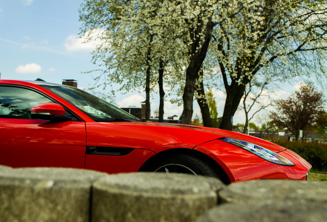 Jaguar F-TYPE S Coupé