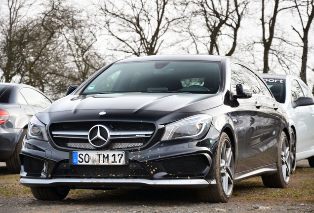 Mercedes-Benz CLA 45 AMG Shooting Brake