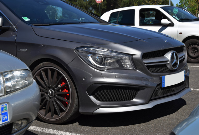 Mercedes-Benz CLA 45 AMG Shooting Brake